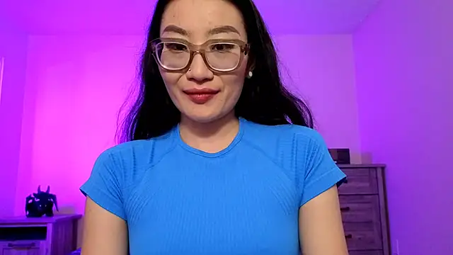 Aliciaz3 online show from October 10, 12:10 pm