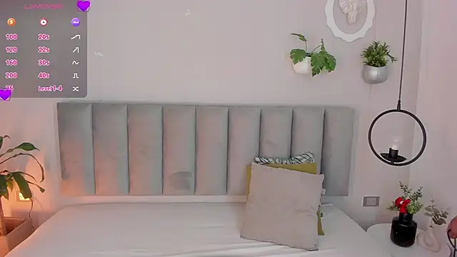 Tina curly online show from March 29, 11:20 am