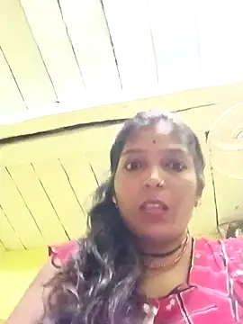 Snapshot of Samiya-143 chatting on October 4, 11:09 pm Samiya-143 online show from October 4, 11:09 pm