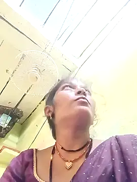 Snapshot of Samiya-143 chatting on September 28, 6:42 am Samiya-143 online show from September 28, 6:42 am