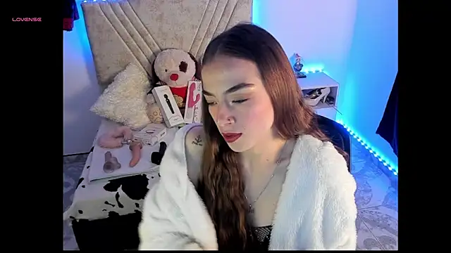 Mia Victoria22 online show from April 23, 3:03 am