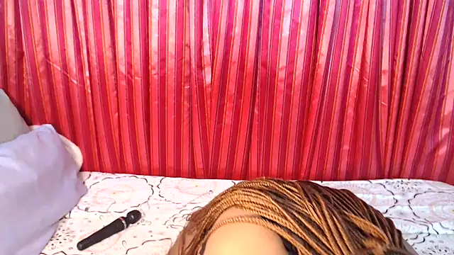 SexyEyes199 online show from September 18, 5:11 pm