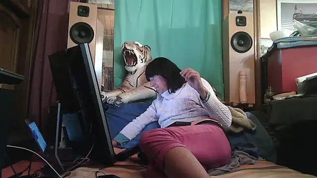 Snapshot of SissiDomination chatting on September 13, 8:39 pm SissiDomination online show from September 13, 8:39 pm