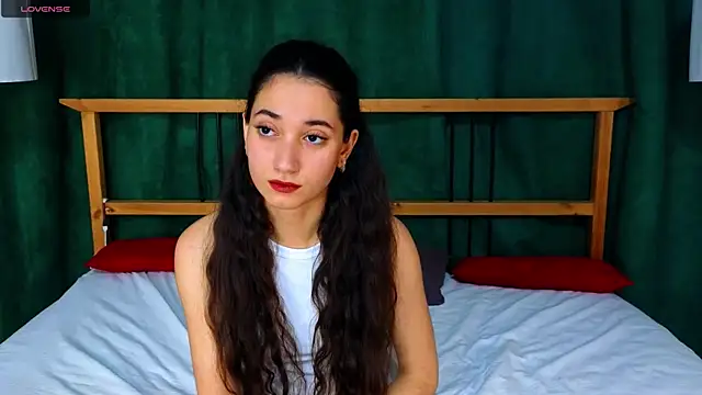 Snapshot of BettyMaldonado chatting on October 16, 8:39 am BettyMaldonado online show from October 16, 8:39 am