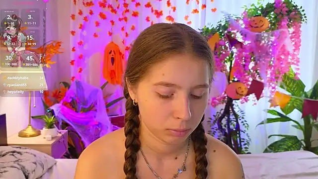 CatherineRichards online show from October 19, 9:22 am