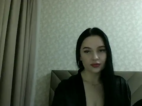 Snapshot of Lulii24 chatting on October 24, 5:20 pm Lulii24 online show from October 24, 5:20 pm