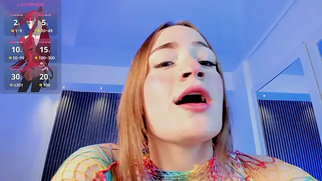 Snapshot of MadisonAnngel chatting on October 3, 8:25 pm MadisonAnngel online show from October 3, 8:25 pm