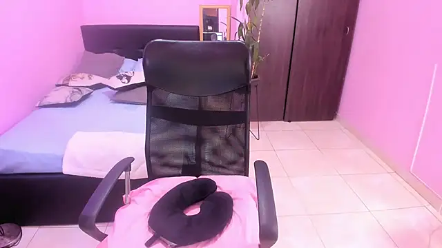 blondie dirty squirt online show from September 17, 6:50 pm