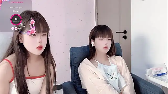 TT-XXTT online show from September 13, 1:13 am