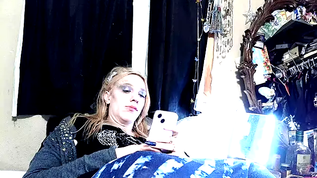 flavi1996 online show from September 24, 3:49 am