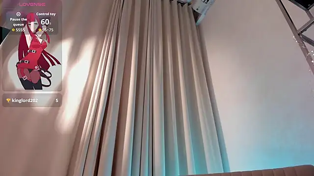 Snapshot of Lucy_Shaw chatting on November 2, 4:32 pm Lucy Shaw online show from November 2, 4:32 pm