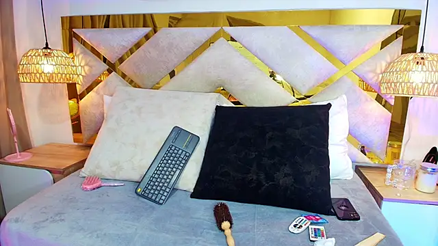 Scarlett Vegaa online show from September 15, 1:08 pm