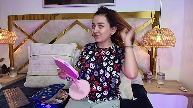 Snapshot of Scarlett_Vegaa chatting on October 13, 1:58 pm Scarlett Vegaa online show from October 13, 1:58 pm