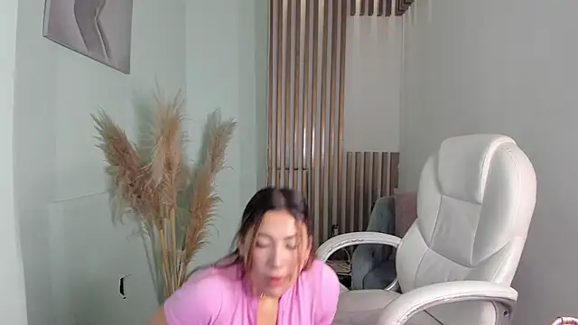 MacarenaRosse online show from October 31, 9:08 pm