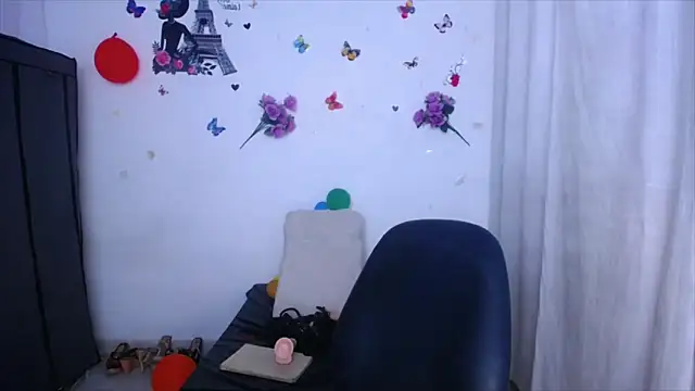 Snapshot of ValeriaHairy chatting on September 25, 2:32 am ValeriaHairy online show from September 25, 2:32 am