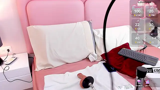 alma leyton online show from October 16, 8:11 pm