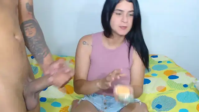 Snapshot of sensualduo chatting on October 22, 9:31 pm sensualduo online show from October 22, 9:31 pm