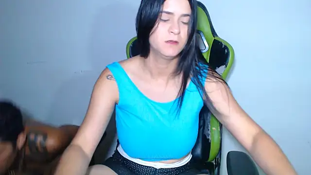 Snapshot of sensualduo chatting on November 2, 2:48 am sensualduo online show from November 2, 2:48 am