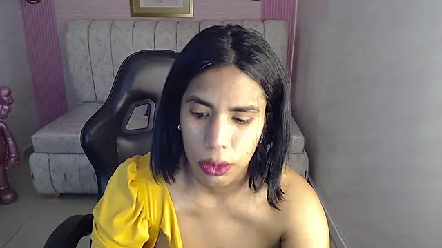 Snapshot of ambar_fox_s chatting on October 7, 5:23 am ambar fox s online show from October 7, 5:23 am