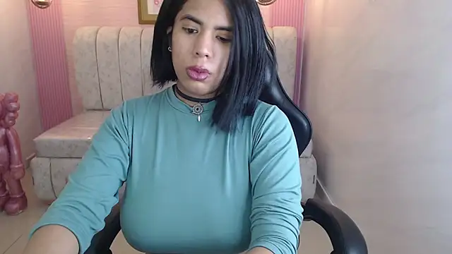 Snapshot of ambar_fox_s chatting on October 19, 3:08 am ambar fox s online show from October 19, 3:08 am