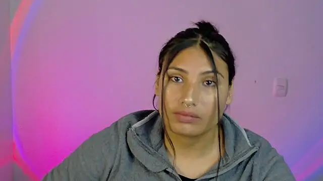 Linda andrew online show from March 4, 5:41 pm