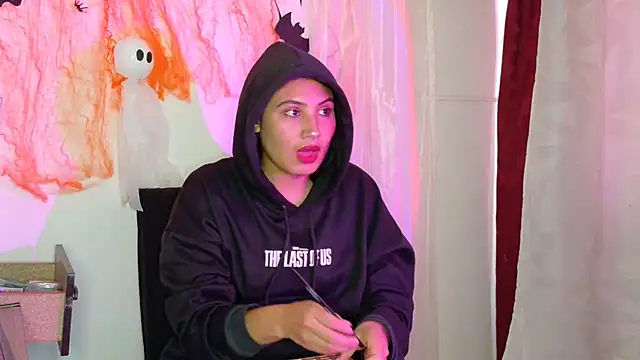 Linda andrew online show from October 17, 6:33 pm