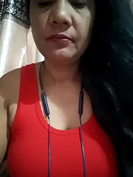Snapshot of Love-pari09 chatting on September 13, 9:34 pm Love-pari09 online show from September 13, 9:34 pm