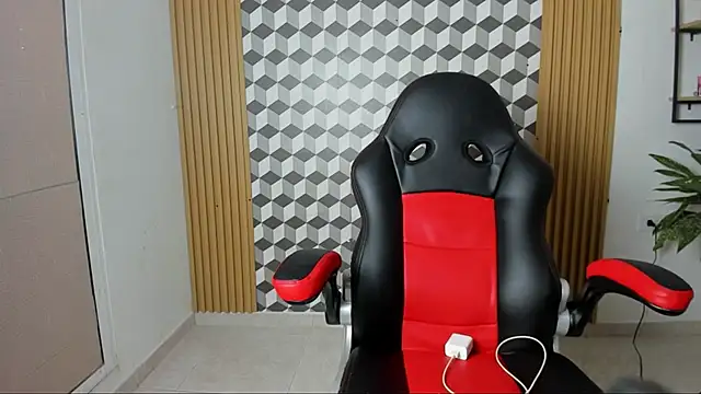 alice  brow online show from October 12, 5:26 pm