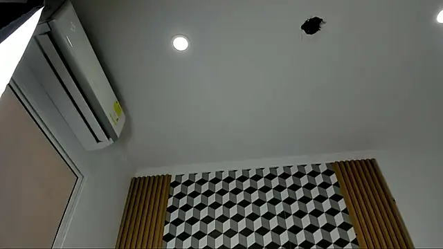 alice  brow online show from September 24, 1:43 pm