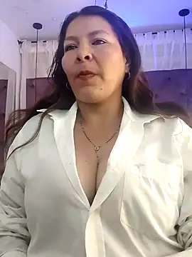 Snapshot of Sussan__ chatting on October 6, 11:49 am Sussan online show from October 6, 11:49 am