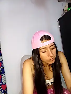 Snapshot of Madow_Lu chatting on October 13, 12:24 am Madow Lu online show from October 13, 12:24 am