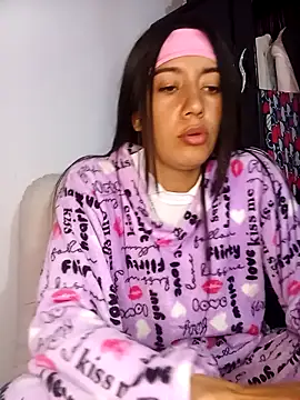 Snapshot of Madow_Lu chatting on September 29, 1:00 am Madow Lu online show from September 29, 1:00 am