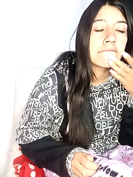 Snapshot of Madow_Lu chatting on October 2, 9:47 am Madow Lu online show from October 2, 9:47 am