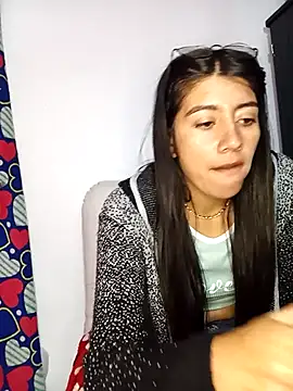 Snapshot of Madow_Lu chatting on October 15, 12:35 am Madow Lu online show from October 15, 12:35 am