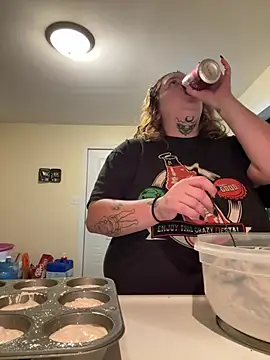 vanessraine online show from April 29, 2:59 am