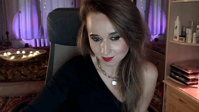 Snapshot of ClassyInna chatting on October 30, 9:55 am ClassyInna online show from October 30, 9:55 am