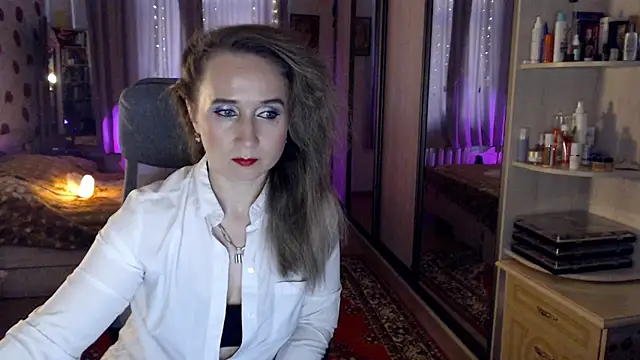 Snapshot of ClassyInna chatting on October 8, 11:36 am ClassyInna online show from October 8, 11:36 am