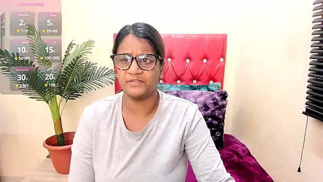 Strawberry Lips online show from September 30, 4:40 am