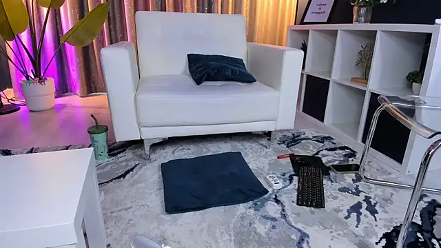 Snapshot of RussianBonita chatting on September 30, 2:01 pm RussianBonita online show from September 30, 2:01 pm