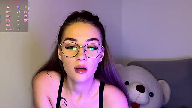 ScarlettSmithX online show from December 18, 8:46 pm