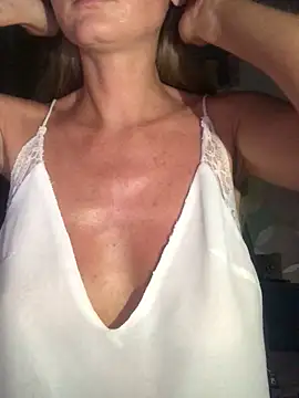 Elvee1 online show from September 9, 8:08 pm