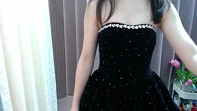 Snapshot of Shenlly chatting on September 18, 2:43 am Shenlly online show from September 18, 2:43 am