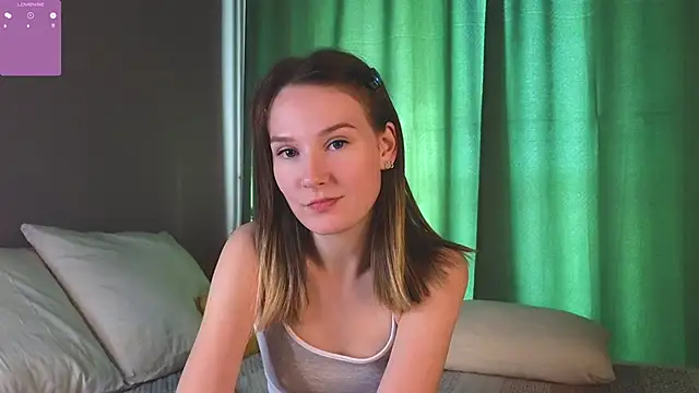 QueenieHathaway online show from September 20, 2:54 am