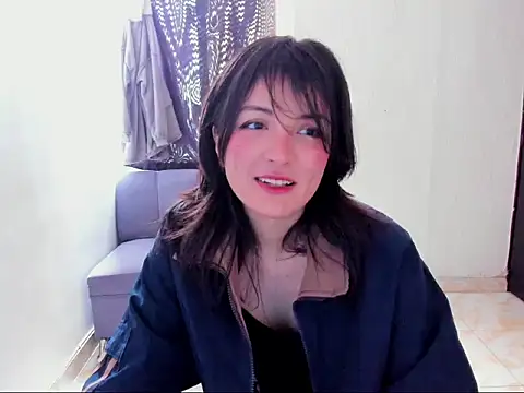 LilyWest19 online show from December 17, 6:34 pm