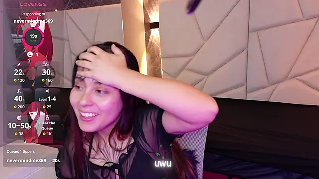 Snapshot of sophiaa_7 chatting on October 10, 11:26 am sophiaa 7 online show from October 10, 11:26 am