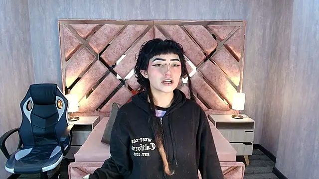 Snapshot of Babyyrasta666 chatting on October 10, 3:33 am Babyyrasta666 online show from October 10, 3:33 am