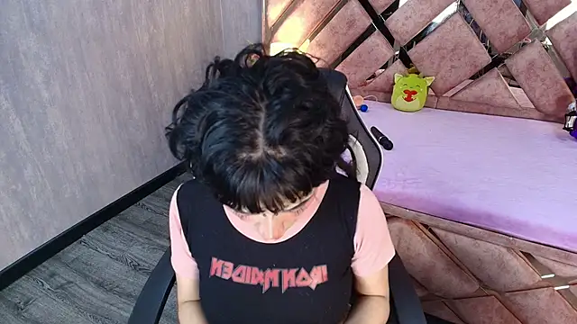 Snapshot of Babyyrasta666 chatting on October 15, 3:53 am Babyyrasta666 online show from October 15, 3:53 am