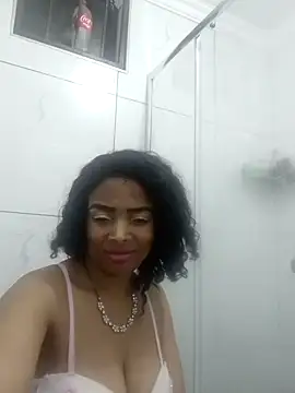 Snapshot of SEXYMOANSXX chatting on October 5, 8:14 pm SEXYMOANSXX online show from October 5, 8:14 pm