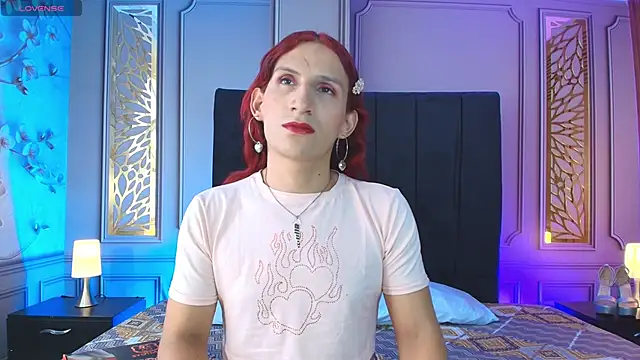 venus firekiss online show from September 18, 7:45 pm