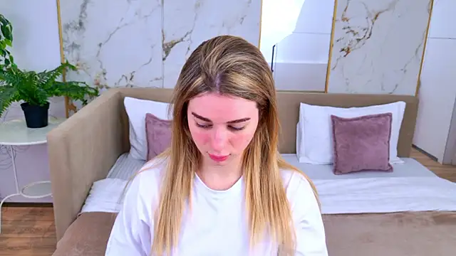 SweetyLicky online show from March 8, 4:11 pm